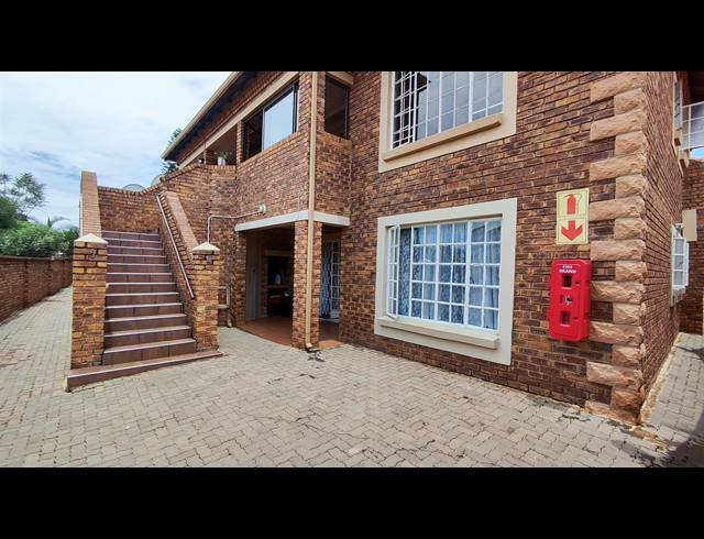 3 BEDROOM SECTIONAL TITLE FOR SALE IN TERENURE